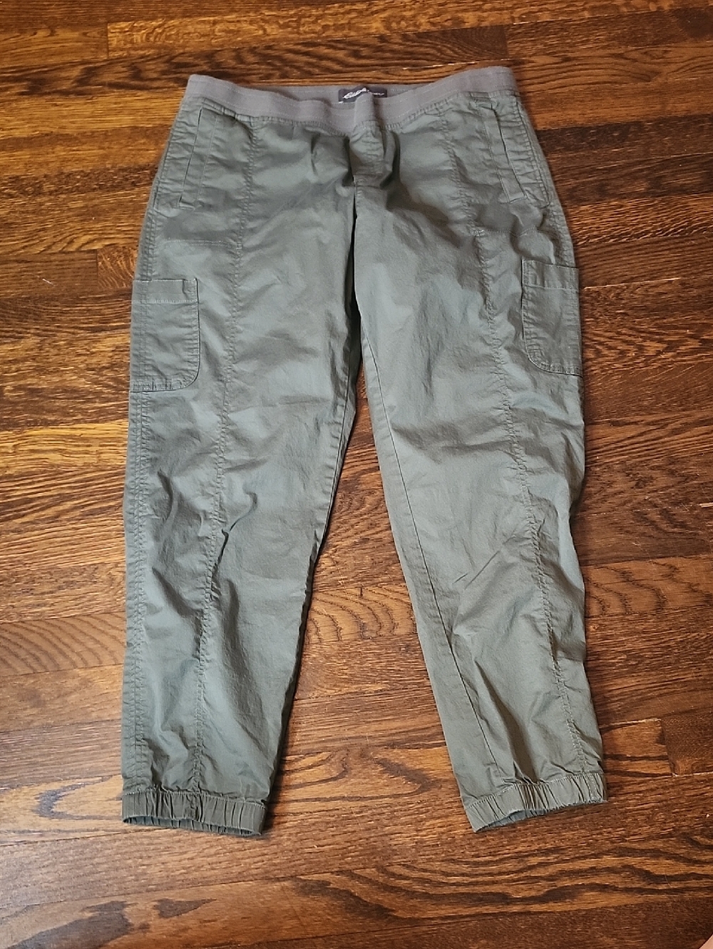 Eddie Bauer Olive Green Cargo Jogger Pants